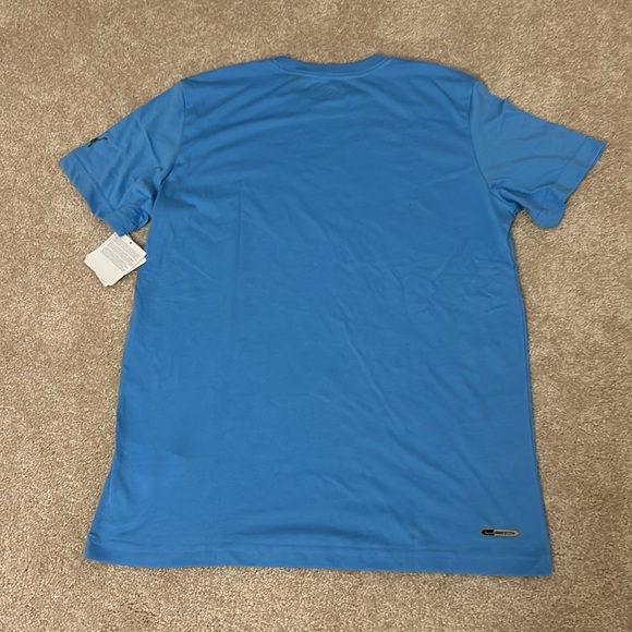 Tshirt - Picture 2 of 4